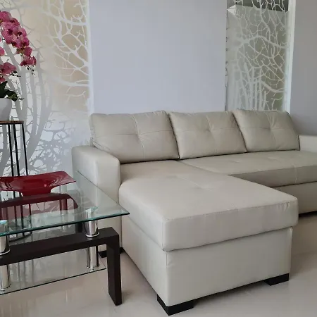 Beachfront White Luxurious Appartamento Arenales del Sol