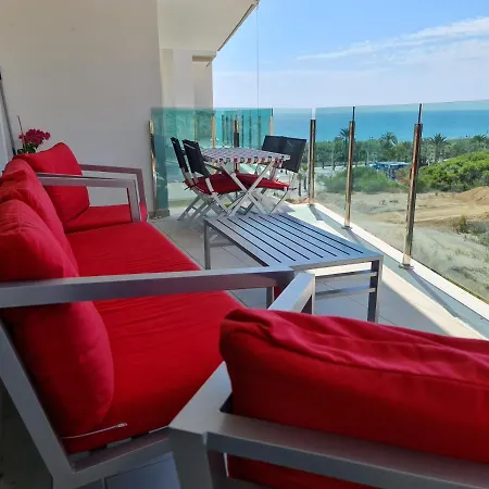 Appartamento Beachfront White Luxurious