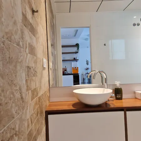 Beachfront White Luxurious Appartamento